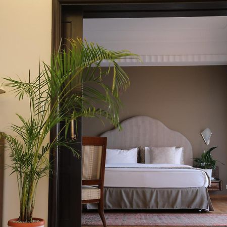 Warwick Palm Beach Hotel Beirut Exterior photo