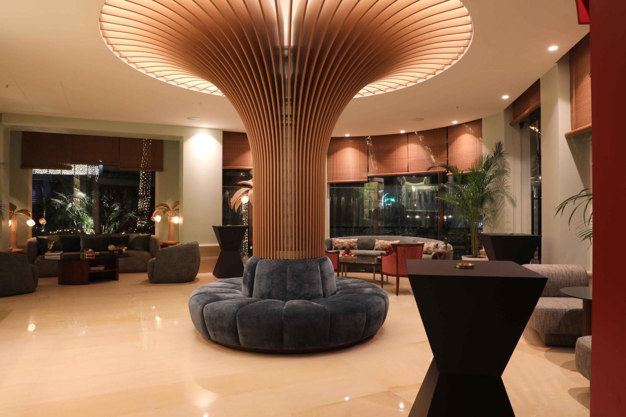 Warwick Palm Beach Hotel Beirut Exterior photo