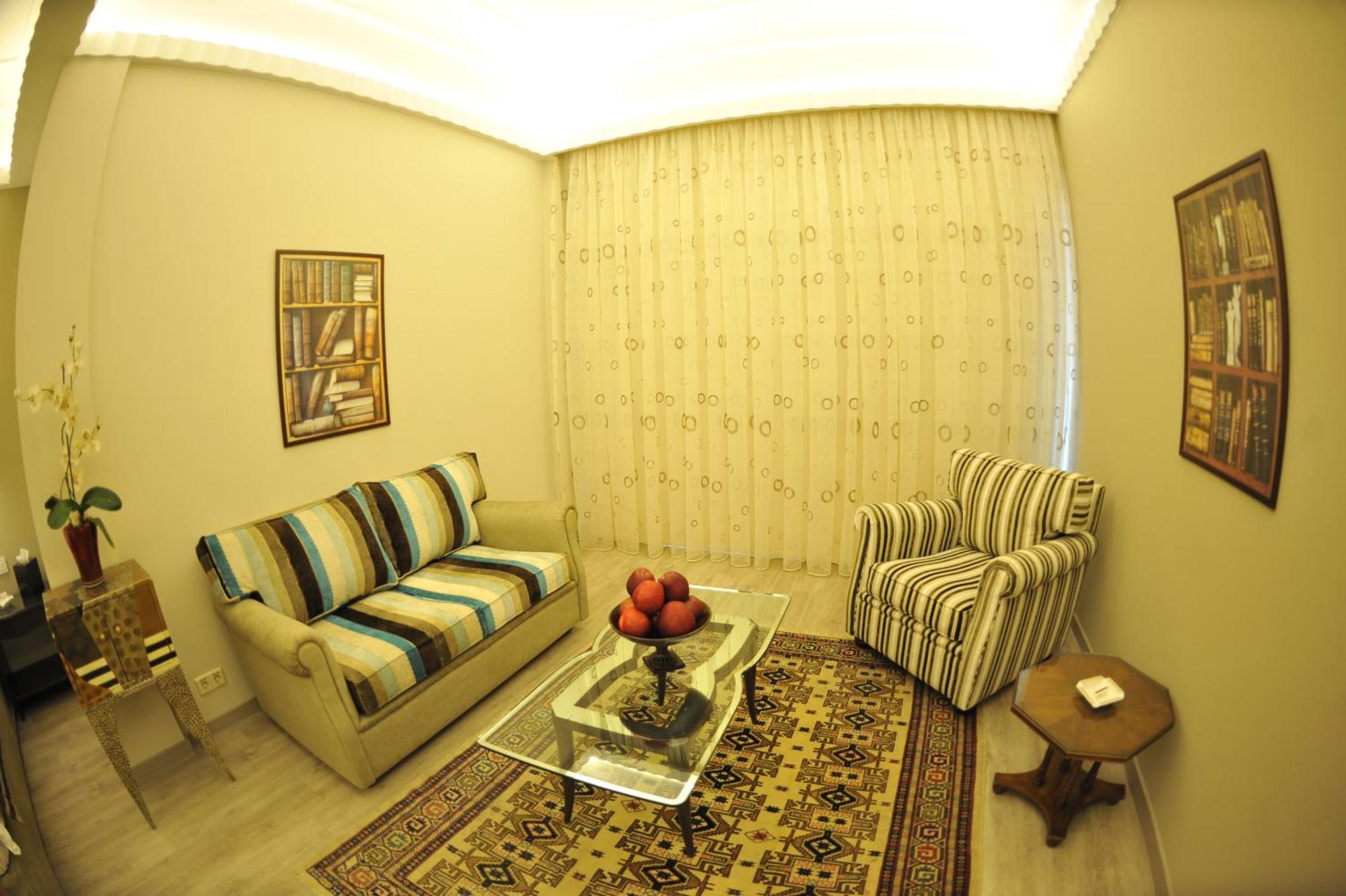 Warwick Palm Beach Hotel Beirut Room photo